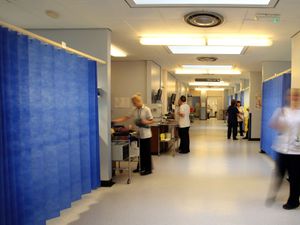 Supporting image for story: Almost 300,000 unable to see cancer specialist promptly from April to November