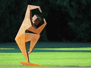 Supporting image for story: Top sculptor show will be at art gallery created from old visitor centre