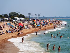 Supporting image for story: Amber heat alert as fourth summer heatwave pushes temperatures towards 34C