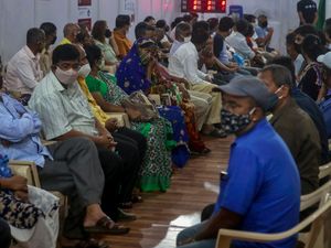 Supporting image for story: India reports new record number of coronavirus cases and deaths