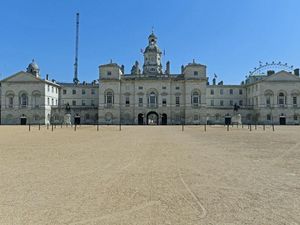 Supporting image for story: In Video: Coronavirus turns capital into ghost town