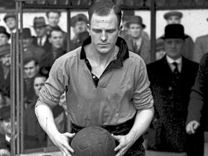 Supporting image for story: How Stan Cullis’s playing days ended in Wolves title heartbreak