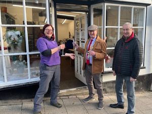 Supporting image for story: 'I think jewellery making is in my genes!' - Mayor opens new Wales jewellery shop aiming to bring beautiful pieces back to life