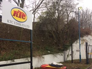 Supporting image for story: Workers 'told not to cut open tank' before fatal Black Country explosion