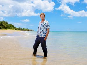 Supporting image for story: Kris Marshall to return in Death In Paradise spin-off series