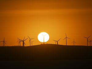 Supporting image for story: Australia targets at least 62% emissions cut in next decade