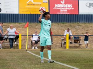 Supporting image for story: Latest Bucks addition will add pace and versatility says Kevin Wilkin