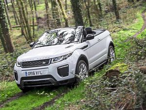 Supporting image for story: Range Rover Evoque Convertible road test: Takes off its roof and wow!