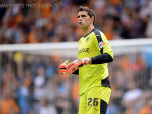 Supporting image for story: Wolves could sign Emiliano Martinez in the summer