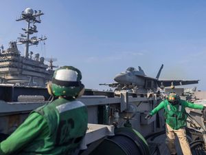 Supporting image for story: US military conducts airstrikes against Islamic State operatives in Somalia