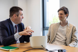 Shaun Davies MP with Entia's founder and CEO Dr Toby Basey-Fisher.