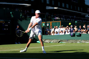 Supporting image for story: Wolverhampton's Henry Searle focussing on Wimbledon positives