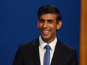 Supporting image for story: Millions of workers set for Budget pay rise as public sector freeze ends