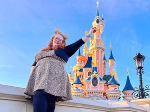 Supporting image for story: Telford travel vlogger says airlines 'should do more' for plus-size people as TikTok video goes viral