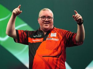 Stephen Bunting celebrates victory over Kai Gotthardt