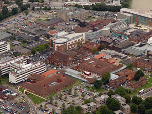 Supporting image for story: Wolverhampton hospital chief in promise to nurses
