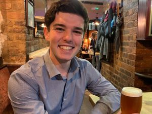 Supporting image for story: Beer prices must be slashed to save pubs, says Shrewsbury councillor after latest closure