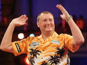 Supporting image for story: Wayne Mardle at Rileys in Cannock