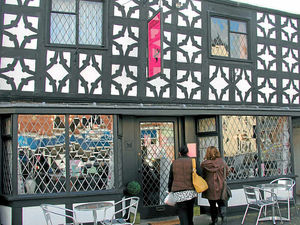 Supporting image for story: Zorbas Greek Taverna, Welshpool