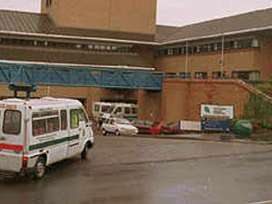 Supporting image for story: Hospital staff in health fear