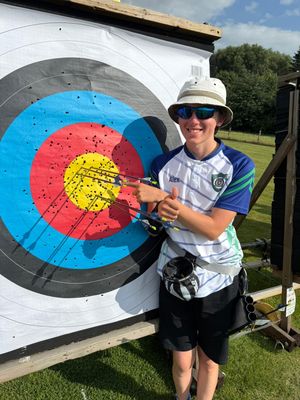Alex managed to get 6 Gold Ends this Summer whilst shooting 60yds