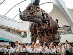 Supporting image for story: Amazing time-lapse footage shows Ozzy the bull creation