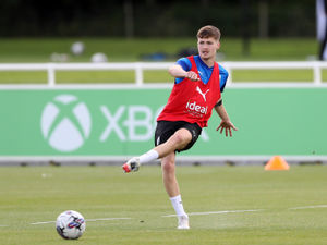 Supporting image for story: West Brom's Zac Ashworth joins Bolton on season-long loan