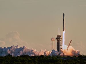 Supporting image for story: Trio of space weather satellites blast off together to study Sun’s violent side