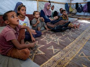 Supporting image for story: WHO announces limited pauses in Gaza fighting to allow for polio vaccinations