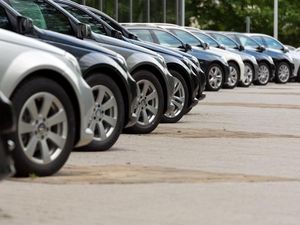 Supporting image for story: Car buyers warned of unsafe vehicles for sale online