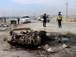 Supporting image for story: At least 19 killed in car bomb explosion in northern Syria