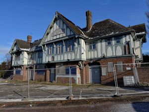 Supporting image for story: 'It's about time': Residents react as 'eyesore' Oldbury pub to be demolished for shops and flats 