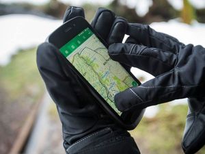 Supporting image for story: Land Rover has made a super tough mobile phone which can last for two days without charge