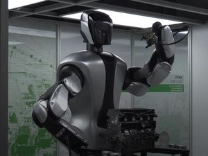 Supporting image for story: This Science Museum exhibition charts the last 500 years’ evolution of robots