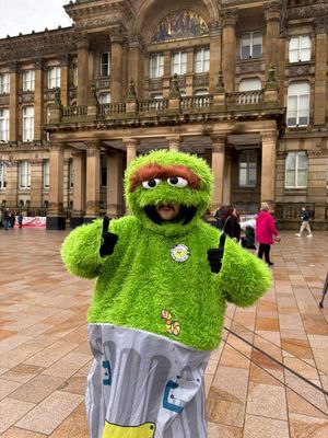 'Oscar the Grouch' at the Birmingham bins strike rally on Tuesday, January 27. Credit: Alexander Brock. Permission for use for all LDRS partners.