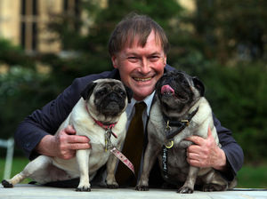 Supporting image for story: Region's MPs in shock as they pay tribute to David Amess after fatal stabbing