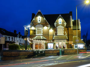 Supporting image for story: Wolverhampton pub near Molineux set to host Premier League trophy