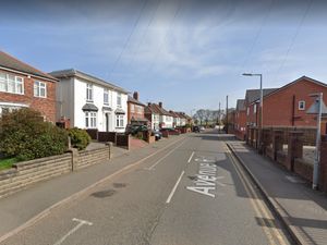 Supporting image for story: 'Man with machete' among group arguing in Dudley street  