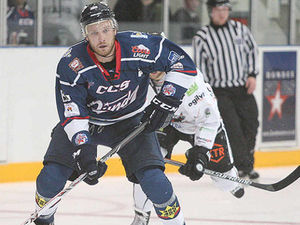 Supporting image for story: Telford Tigers sign Doug Clarkson