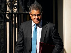 Supporting image for story: Cabinet minister hints at concessions to calm growing revolt over Covid rules