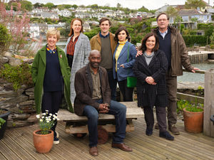 Supporting image for story: Peter Rhodes on unreal TV, viral profiteering and Australia going to war over loo rolls