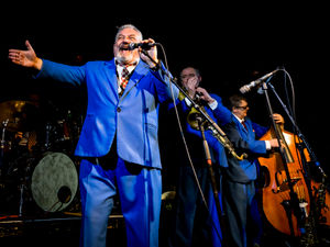 Supporting image for story: King Pleasure and The Biscuit Boys, Robin 2, Bilston - in pictures