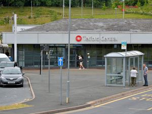 Supporting image for story: 'Good Samaritans' to rescue after mother separated from her children in railway platform mishap