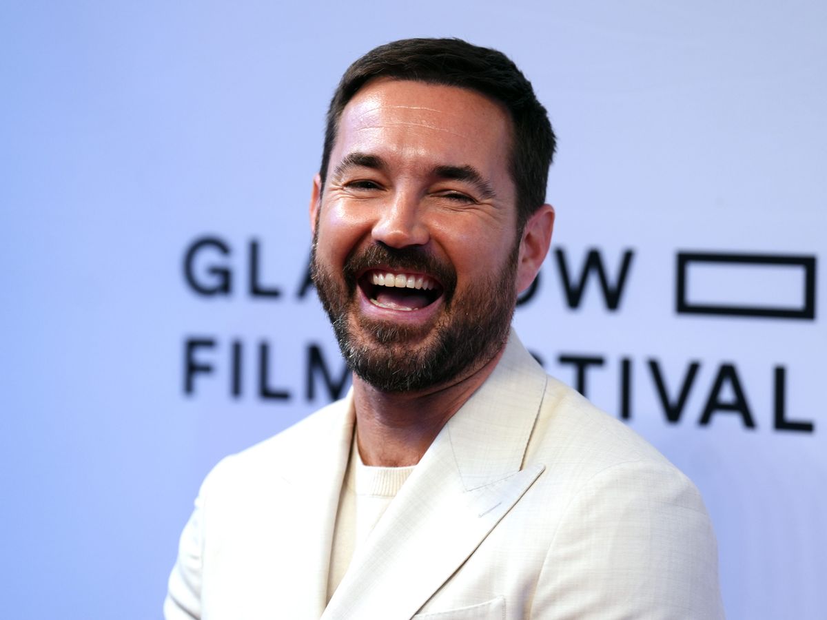 Martin Compston to host musical &lsquo;Hoolie&rsquo; in tribute to Sir Billy Connolly