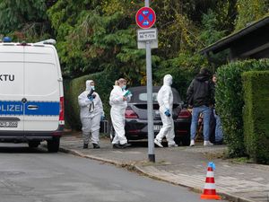 Supporting image for story: Newly elected German mayor ‘stabbed by teenage daughter’