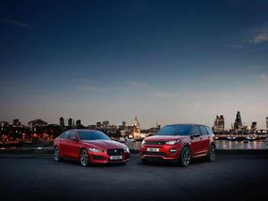 Supporting image for story: Jaguar Land Rover sells a car every TWO MINUTES in new record