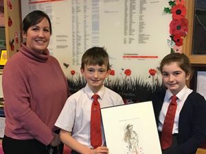 Supporting image for story: Stourport pupils given signed artwork by acclaimed artist after competition entry