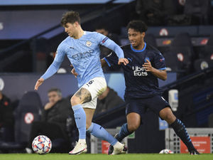 Supporting image for story: Aston Villa complete Boubacar Kamara signing 