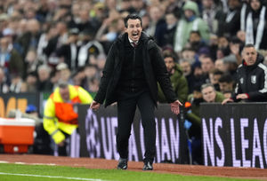 Supporting image for story: Unai Emery plays down Aston Villa confrontation