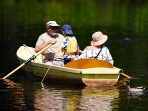 Supporting image for story: What are the UK weather records for June?